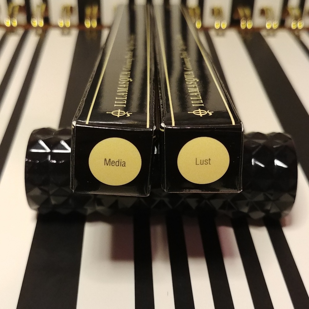 Illamasqua lip liner duo